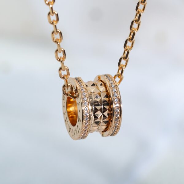 BV Spiral Edge Diamond Necklace (CNC Technology)
