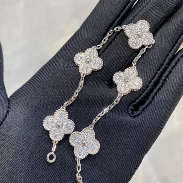 Vintage Alhambra bracelet with diamond