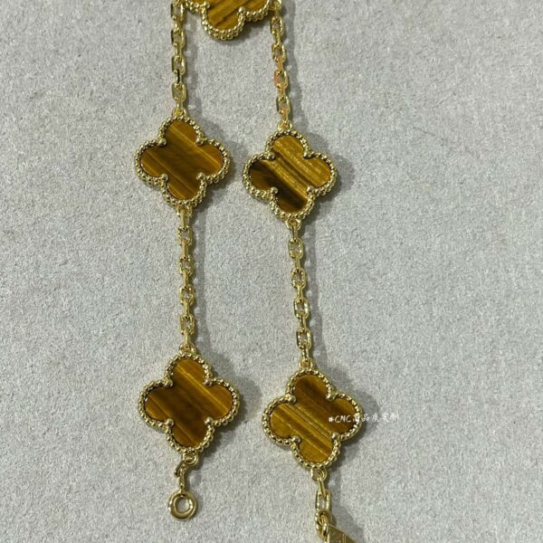 Vintage Alhambra golden tiger-eye stone