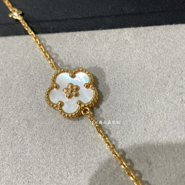 lucky Spring Bracelet