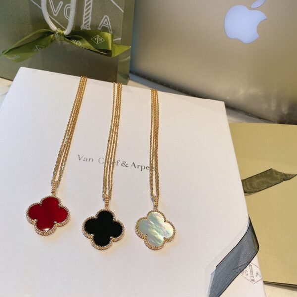 Alhambra Four-Leaf Clover Black Agate Large Necklace