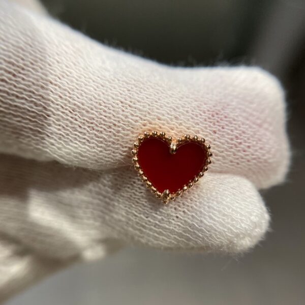Classic heart-shaped mini款 red jasper stud earrings