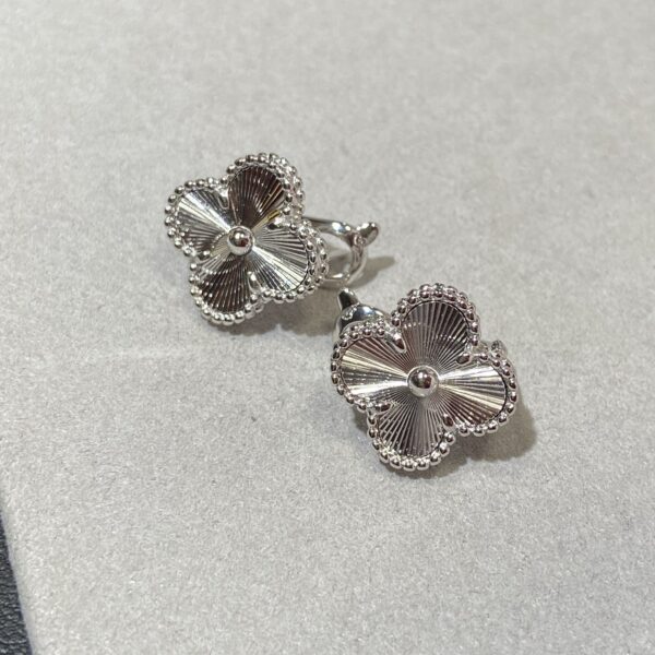 Engraved four-leaf clover earrings