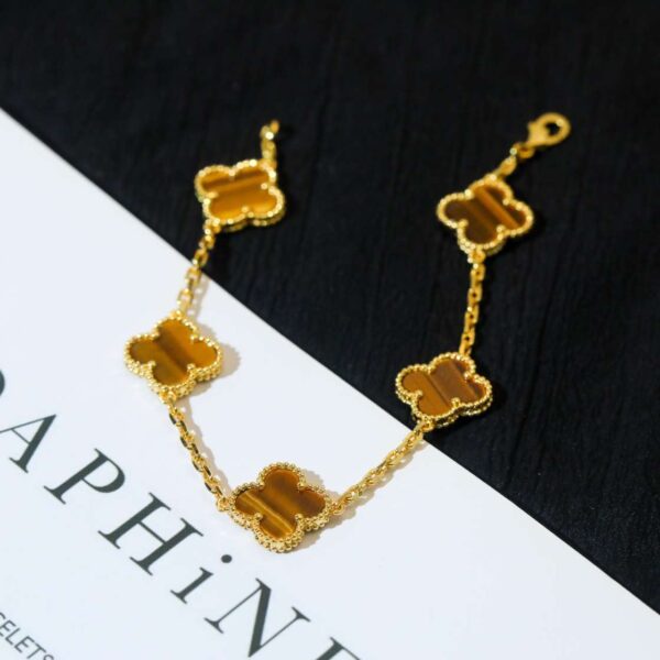 Vintage Alhambra golden tiger-eye stone