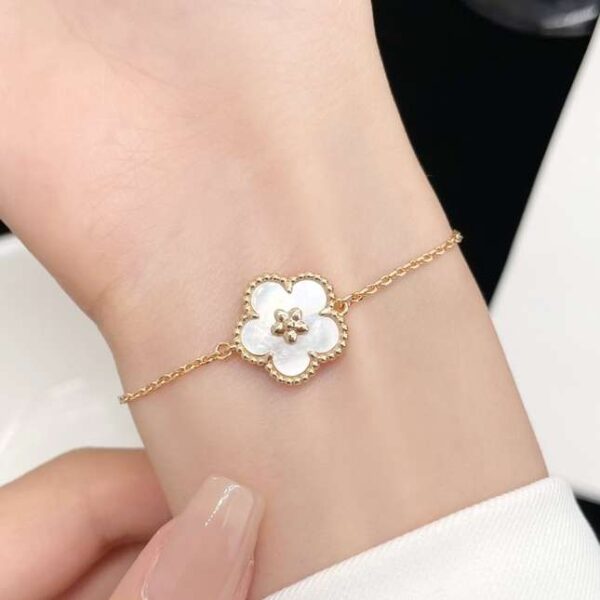 lucky Spring Bracelet