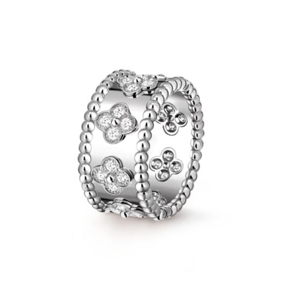 Perlee Sweet Clover Rings