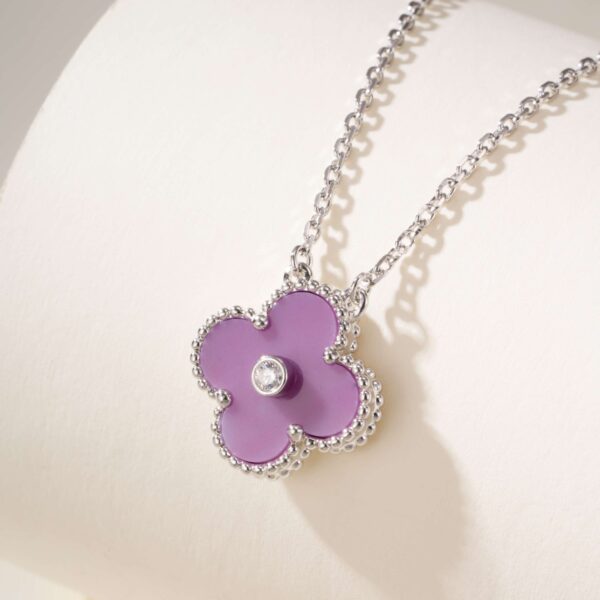 VCA Christmas Limited Edition Diamond-Set Clover Necklace