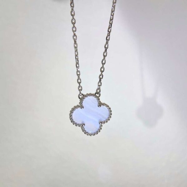 Classic single-stone purple agate necklace