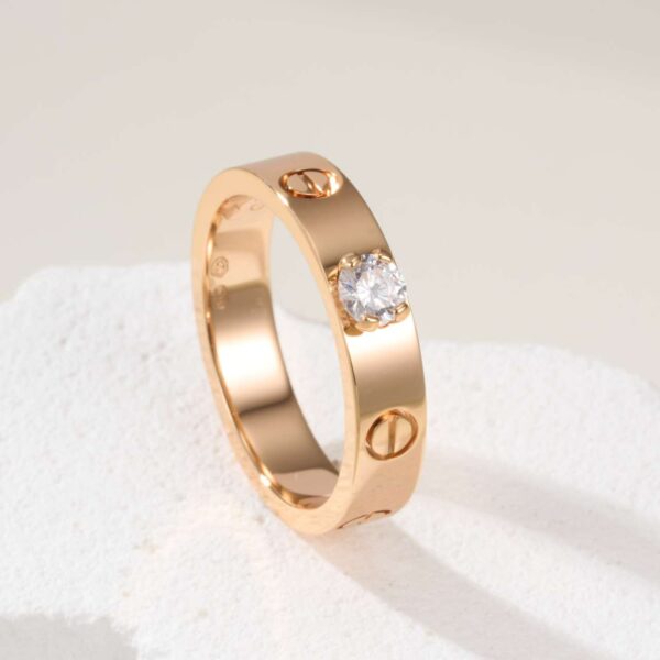 Main diamond 30-point love ring