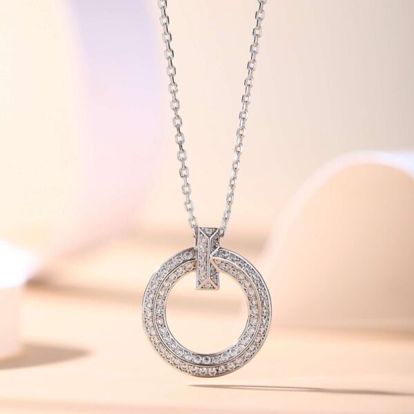 Circular full-cut diamond necklace