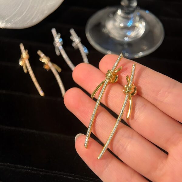 Knot series long earrings