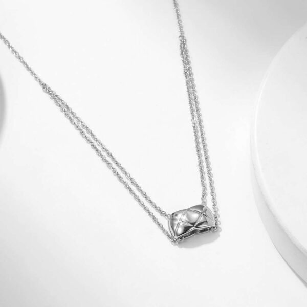Coco diamond-free diamond pattern necklace