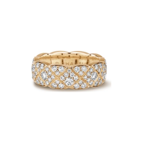 Diamond-set diamond-patterned ring