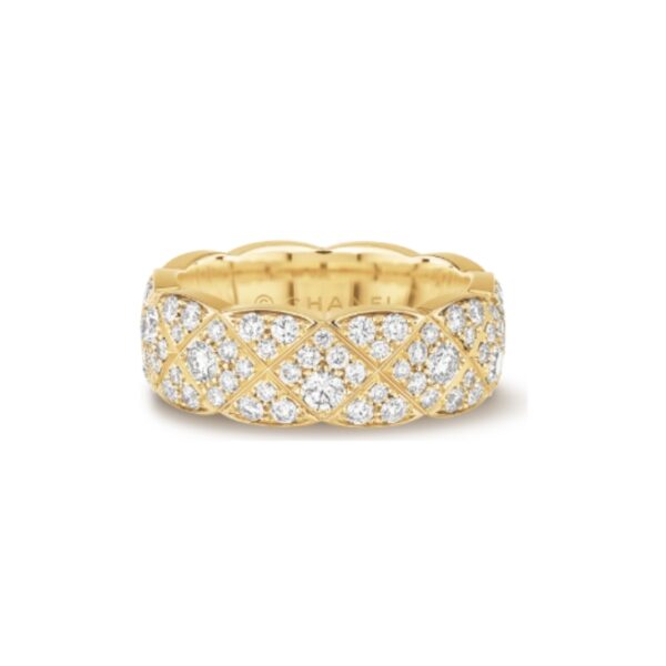 Diamond-set diamond-patterned ring
