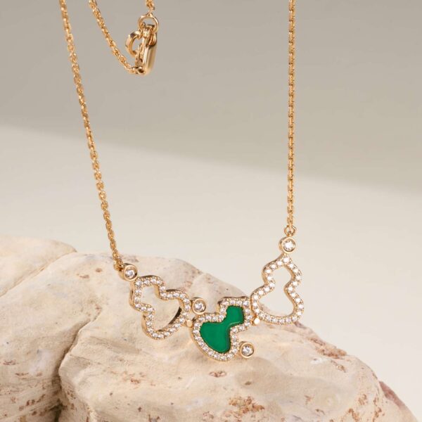 Green jade necklace