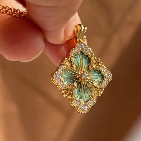 Opera Series Necklace (small size 14*12.7cm)
