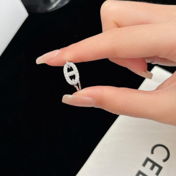 Full-diamond ring
