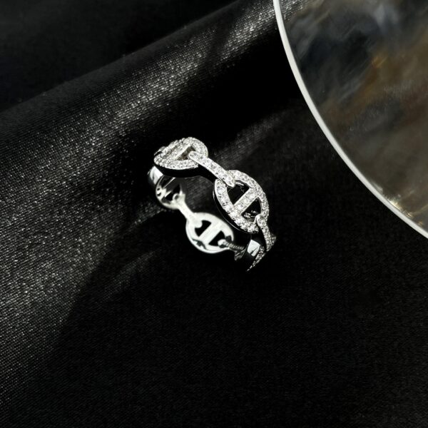 Full diamond ring