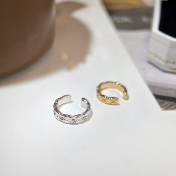 COCO CRUSH Mini Ear Design just one