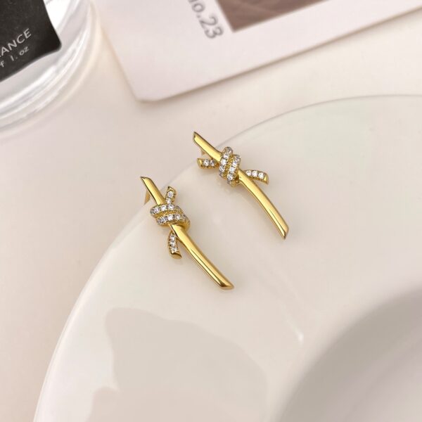 Knot series earrings