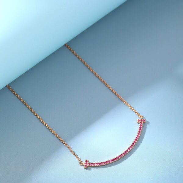 Pink diamond smiling necklace