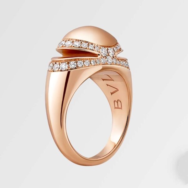 Cabochon series of diamond-studded rings