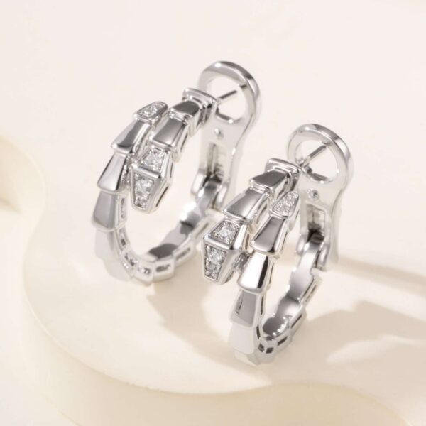 SERPENTI VIPER series snake bone tail diamond earrings