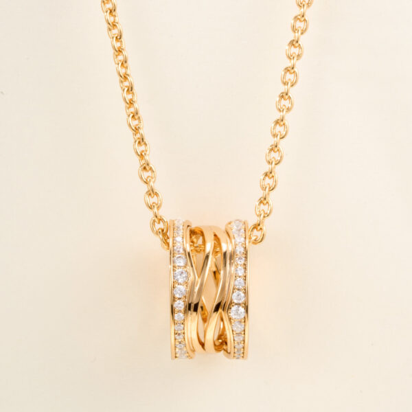 Hollow-edge diamond-set B.ZERO1 necklace