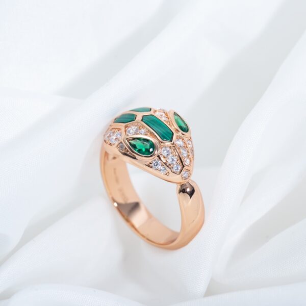 Snakehead malachite ring