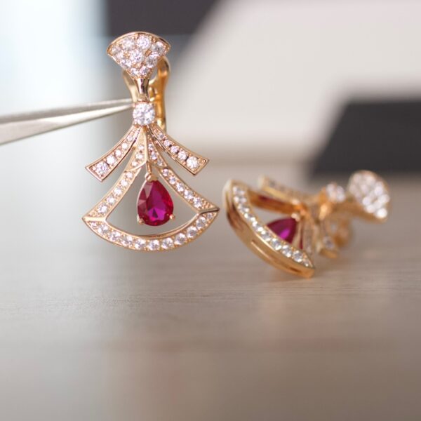 D IVAS’DREAM Ruby Earrings