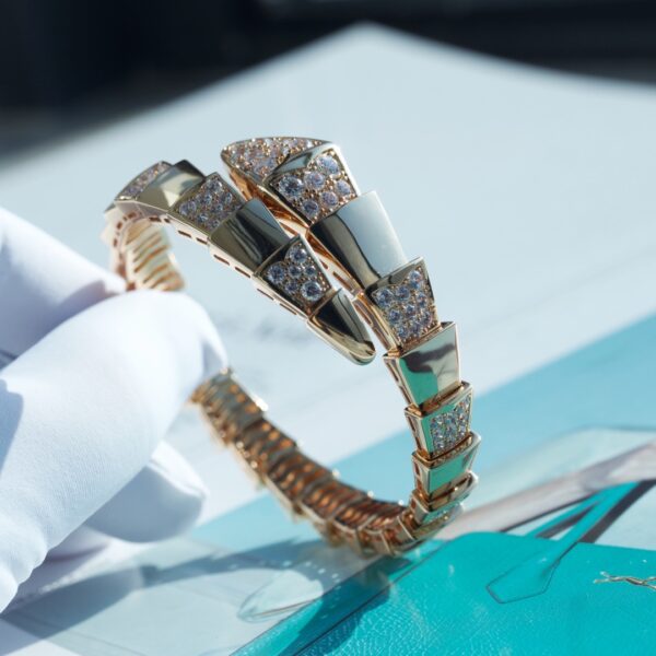 Large size interlocking snake bracelet, size M