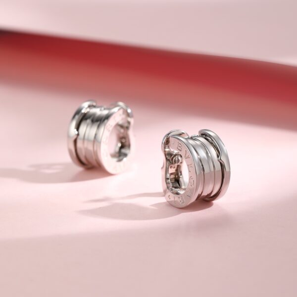 Three-ring spring earrings