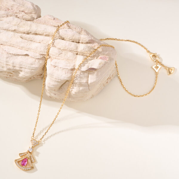DIVAS’ DREAM series rose gold gemstone necklace (small size)