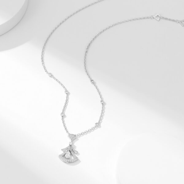 DIVAS’DREAM Necklace