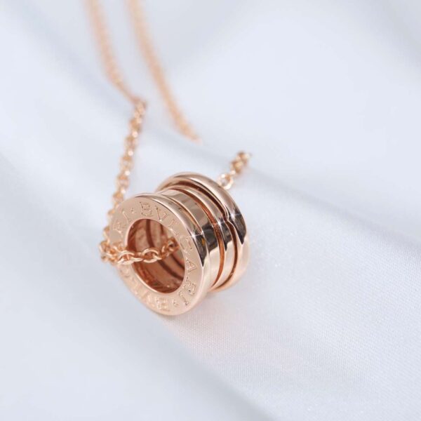 Spring without diamond necklace